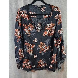 Torrid Womens Floral Print Cross Front Bell Sleeve Challis Blouse Sz 1 Black